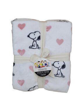 Peanuts Snoopy VelvetLoft Plush Blanket Full/Queen 90x90 By Berkshire PInk Heart